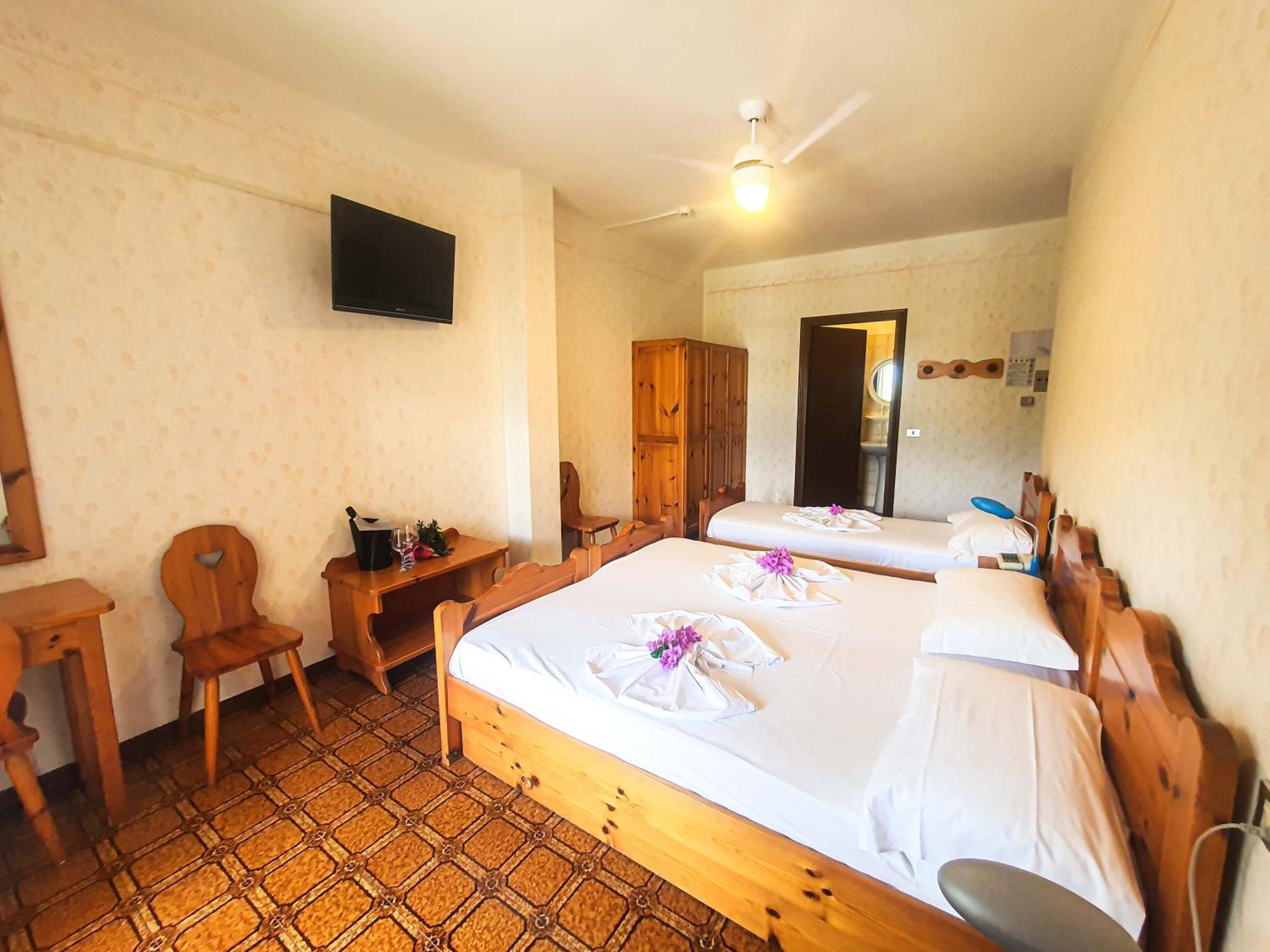 Residence Hotel Maxi 리몬네술가르다 객실 사진