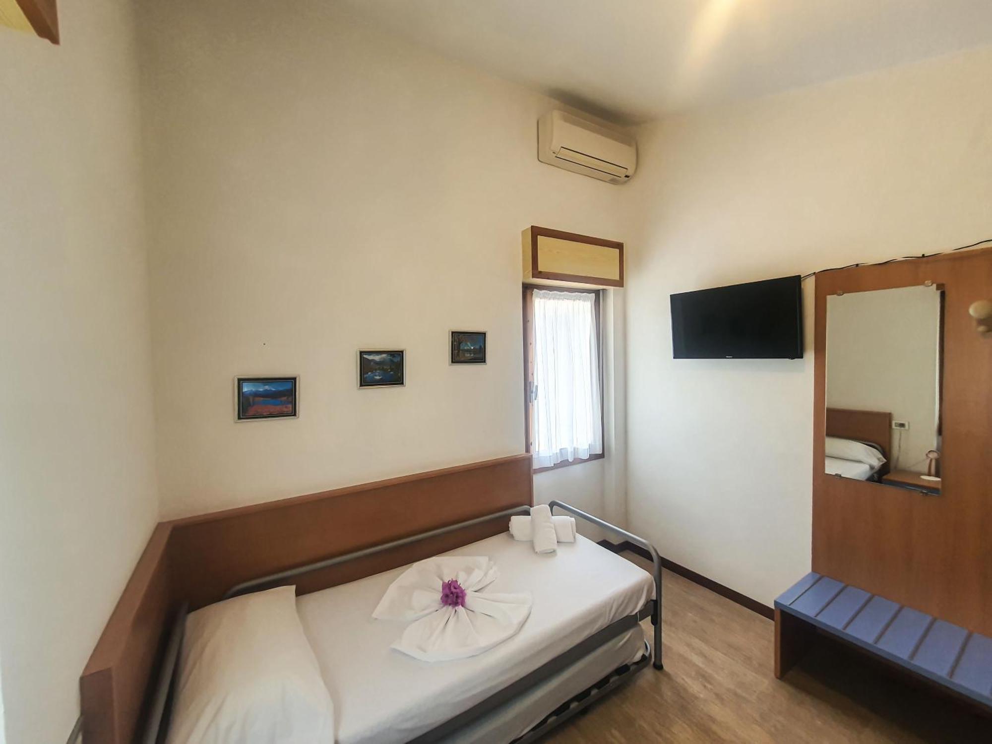 Residence Hotel Maxi 리몬네술가르다 객실 사진